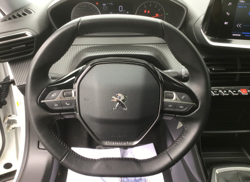 Peugeot 2008 PureTech 100 S&S BVM6 Active