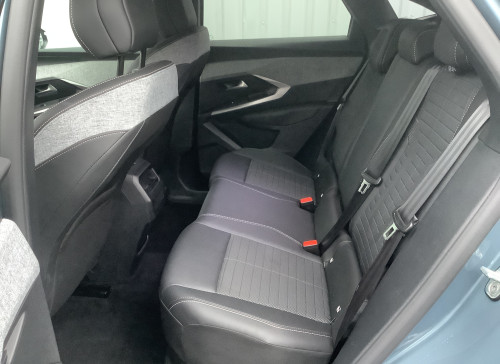 Peugeot 3008 Nouveau Hybrid 136 e-DCS6 Allure