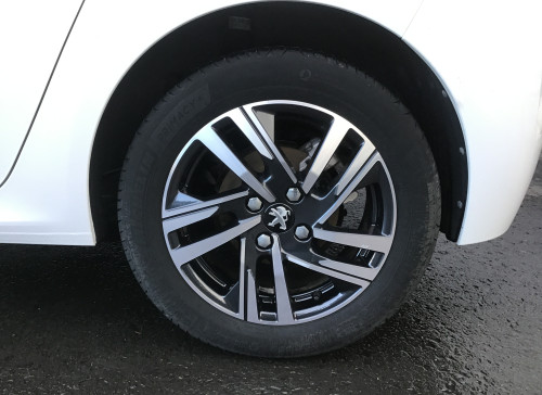 Peugeot 208 PureTech 100 S&S BVM6 Allure Pack