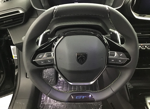 Peugeot 2008 Nouveau Hybrid 145 e-DCS6 GT