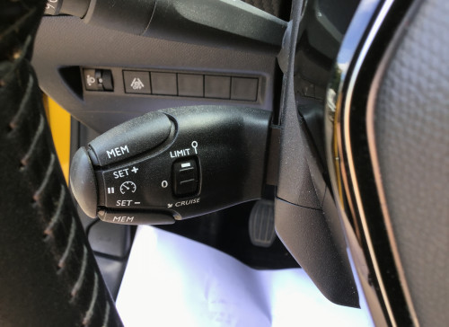 Peugeot 208 PureTech 100 S&S BVM6 Allure