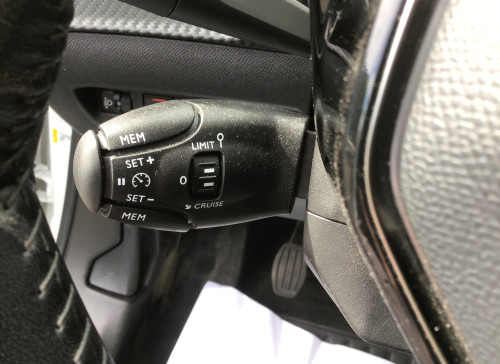 Peugeot 2008 PureTech 130 S&S BVM6 Allure