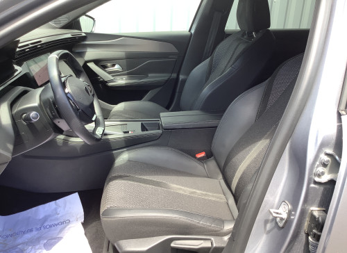 Peugeot 308 Hybrid 136 e-DCS6 GT