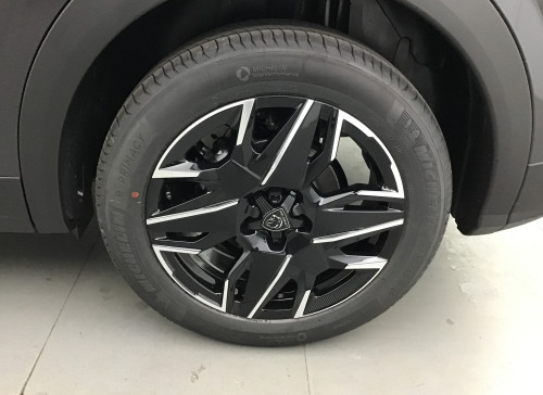 Peugeot 3008 Nouveau Hybrid 145 e-DCS6 GT