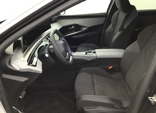 Peugeot 3008 Nouveau Hybrid 145 e-DCS6 GT