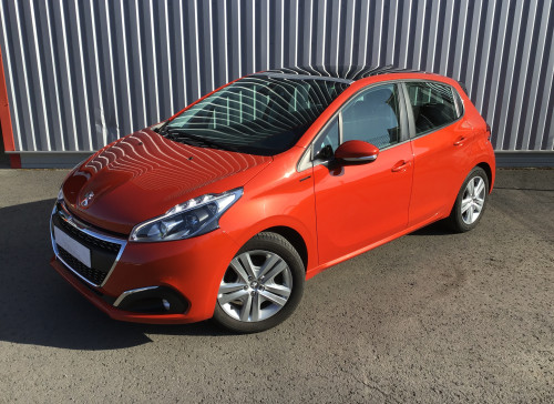 Peugeot 208 PureTech 82ch S&S BVM5 Signature