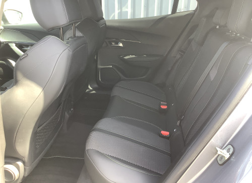 Peugeot 2008 Nouveau Hybrid 145 e-DCS6 GT