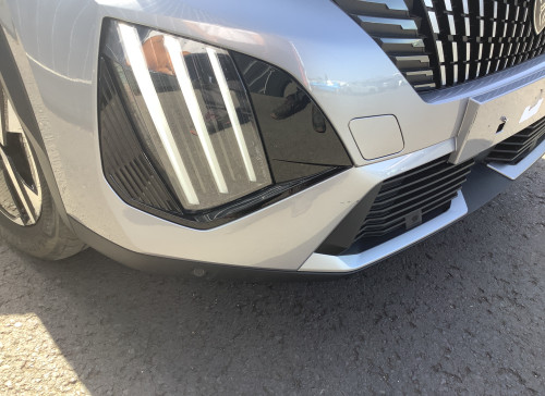 Peugeot 2008 Nouveau Hybrid 145 e-DCS6 GT