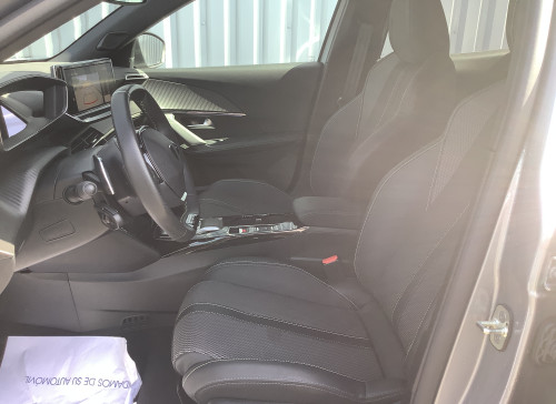 Peugeot 2008 Nouveau Hybrid 145 e-DCS6 GT