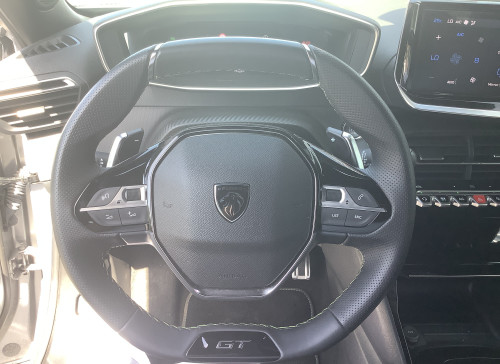 Peugeot 2008 Nouveau Hybrid 145 e-DCS6 GT