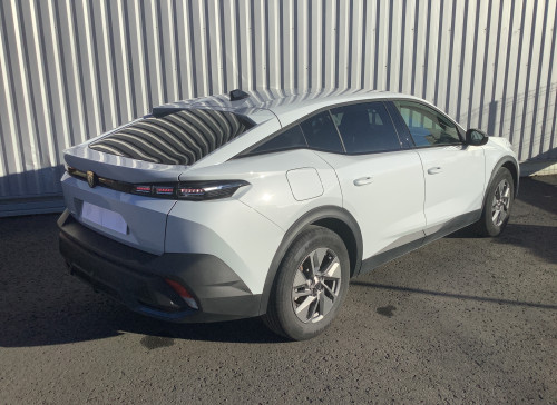 Peugeot 408 Nouvelle Hybrid 136 e-DCS6 Allure