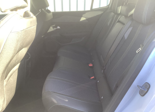 Peugeot 408 Nouvelle Hybrid 136 e-DCS6 Allure