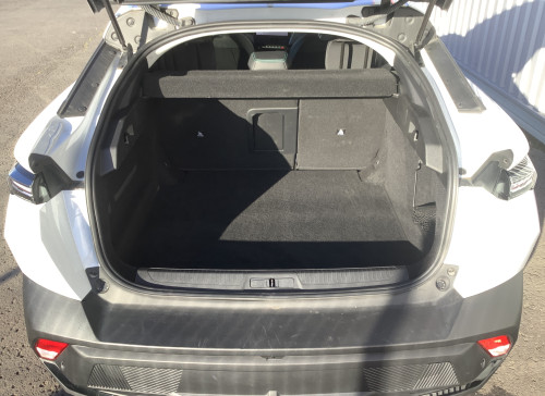 Peugeot 408 Nouvelle Hybrid 136 e-DCS6 Allure