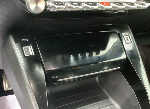 Peugeot 2008 Nouveau PureTech 130 S&S EAT8 GT