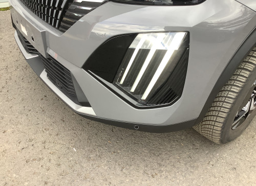 Peugeot 2008 Nouveau PureTech 130 S&S EAT8 GT