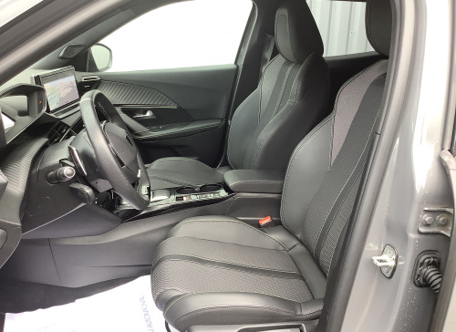 Peugeot 2008 Nouveau PureTech 130 S&S EAT8 GT