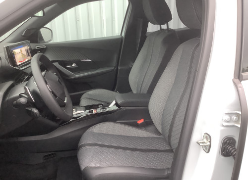 Peugeot 2008 Nouveau Hybrid 145 e-DCS6 Allure