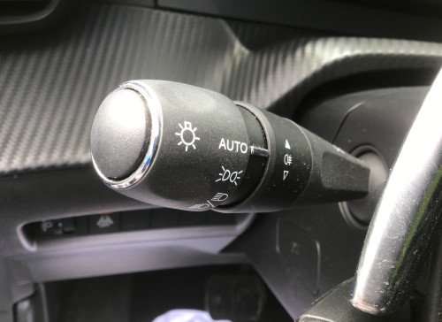 Peugeot 208 PureTech 100 S&S EAT8 Allure Pack
