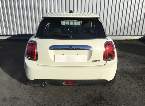 MINI HATCH 3 PORTES F56 LCI Cooper 136 ch BVA7