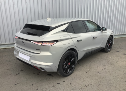 DS DS 4 Nouvelle PureTech 130 EAT8 Performance Line