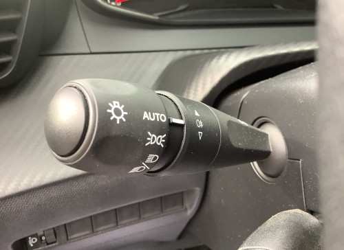 Peugeot 208 Nouvelle PureTech 100 S&S BVM6 Active