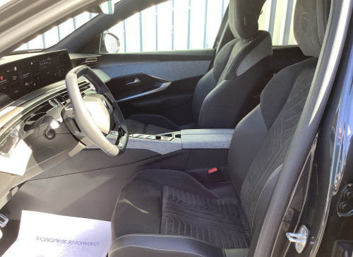 Peugeot 5008 Nouveau Hybrid 145 ch e-DCS6 GT
