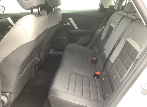 Citroën C4 Hybride 136 e-DCS6 Plus