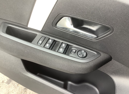 Citroën C4 Hybride 136 e-DCS6 Plus
