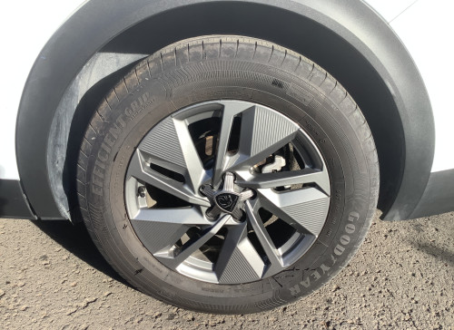 Peugeot 408 Nouvelle Hybrid 136 e-DCS6 Allure