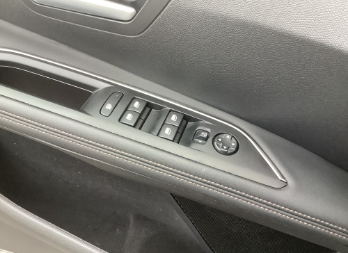 Peugeot 3008 Hybrid 136 e-DCS6 GT