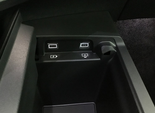 Peugeot 3008 Nouveau Hybrid 136 e-DCS6 GT