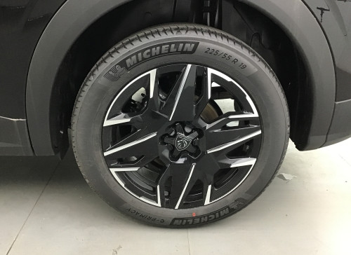 Peugeot 3008 Nouveau Hybrid 136 e-DCS6 GT