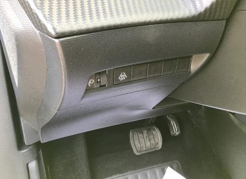 Peugeot 2008 PureTech 130 S&S EAT8 Allure