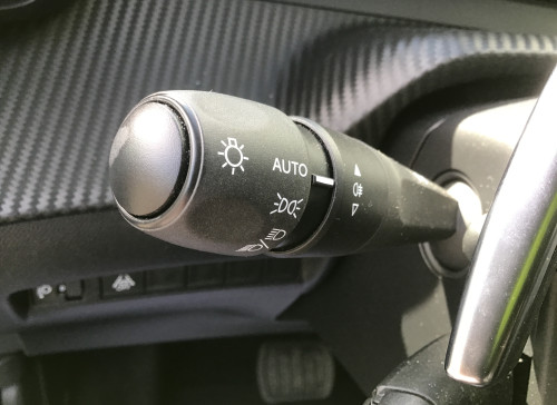 Peugeot 2008 PureTech 130 S&S EAT8 Allure