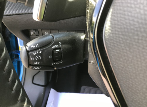 Peugeot 2008 PureTech 130 S&S EAT8 Allure