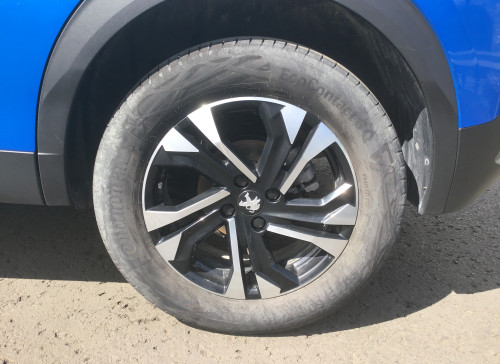 Peugeot 2008 PureTech 130 S&S EAT8 Allure