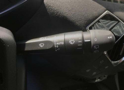 DS DS 3 Nouveau PureTech 130 EAT8 Performance Line+