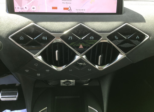 DS DS 3 Nouveau PureTech 130 EAT8 Performance Line+