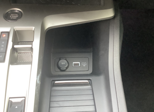 Peugeot 408 Nouvelle Hybrid 136 e-DCS6 Allure