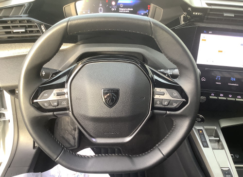 Peugeot 408 Nouvelle Hybrid 136 e-DCS6 Allure