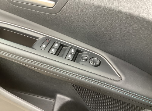 Peugeot 3008 BlueHDi 130ch S&S EAT8 Allure Pack