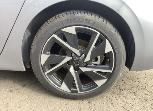 Peugeot 308 Nouvelle BlueHDi 130ch S&S EAT8 Allure