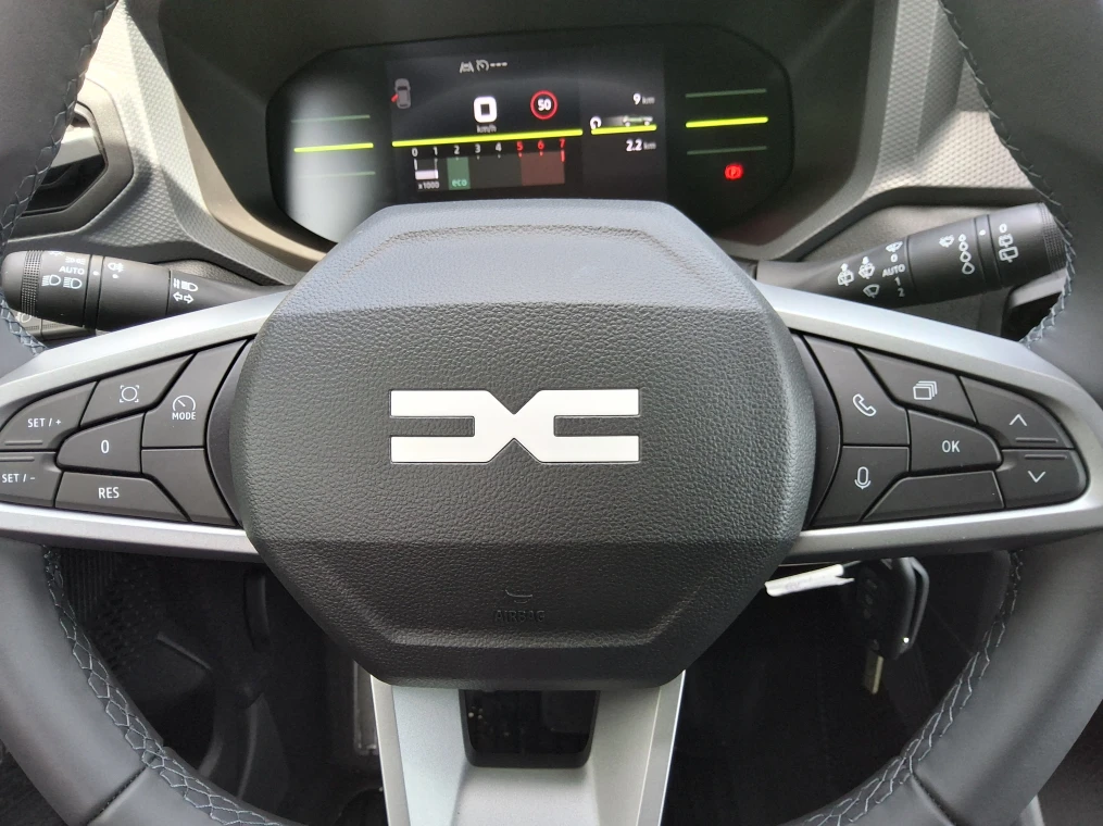 Dacia DUSTER Mild Hybrid 140 Expression
