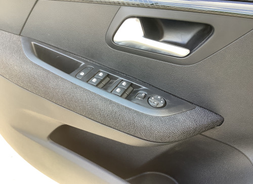 Peugeot 208 Nouvelle Hybrid 110 ch e-DCS6 Style