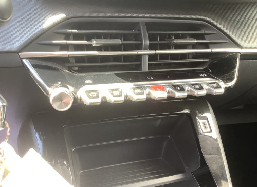 Peugeot 208 Nouvelle Hybrid 110 ch e-DCS6 Style