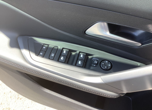 Peugeot 308 SW Hybrid 145 e-DCS6 Allure