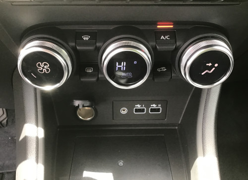Renault CAPTUR mild hybrid 140 Techno