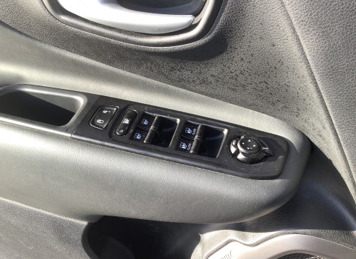 Jeep RENEGADE Nouveau 1.5 Turbo T4 130 ch BVR7 e-Hybrid Altitude