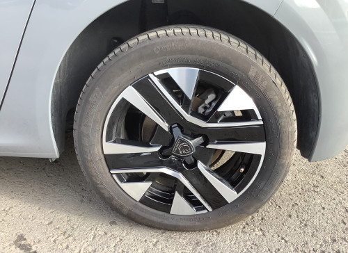 Peugeot 208 Nouvelle Hybrid 110 ch e-DCS6 Allure