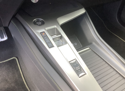 Peugeot 308 Hybrid 136 e-DCS6 GT